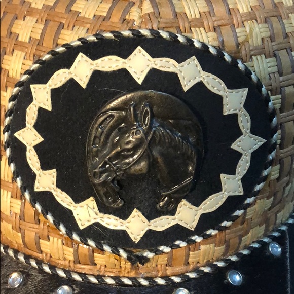 Hat - Picture 2 of 4